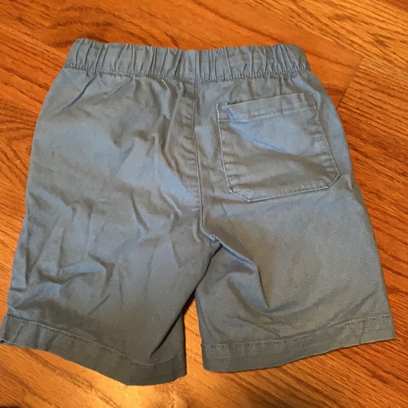 Shorts - Picture 3 of 3